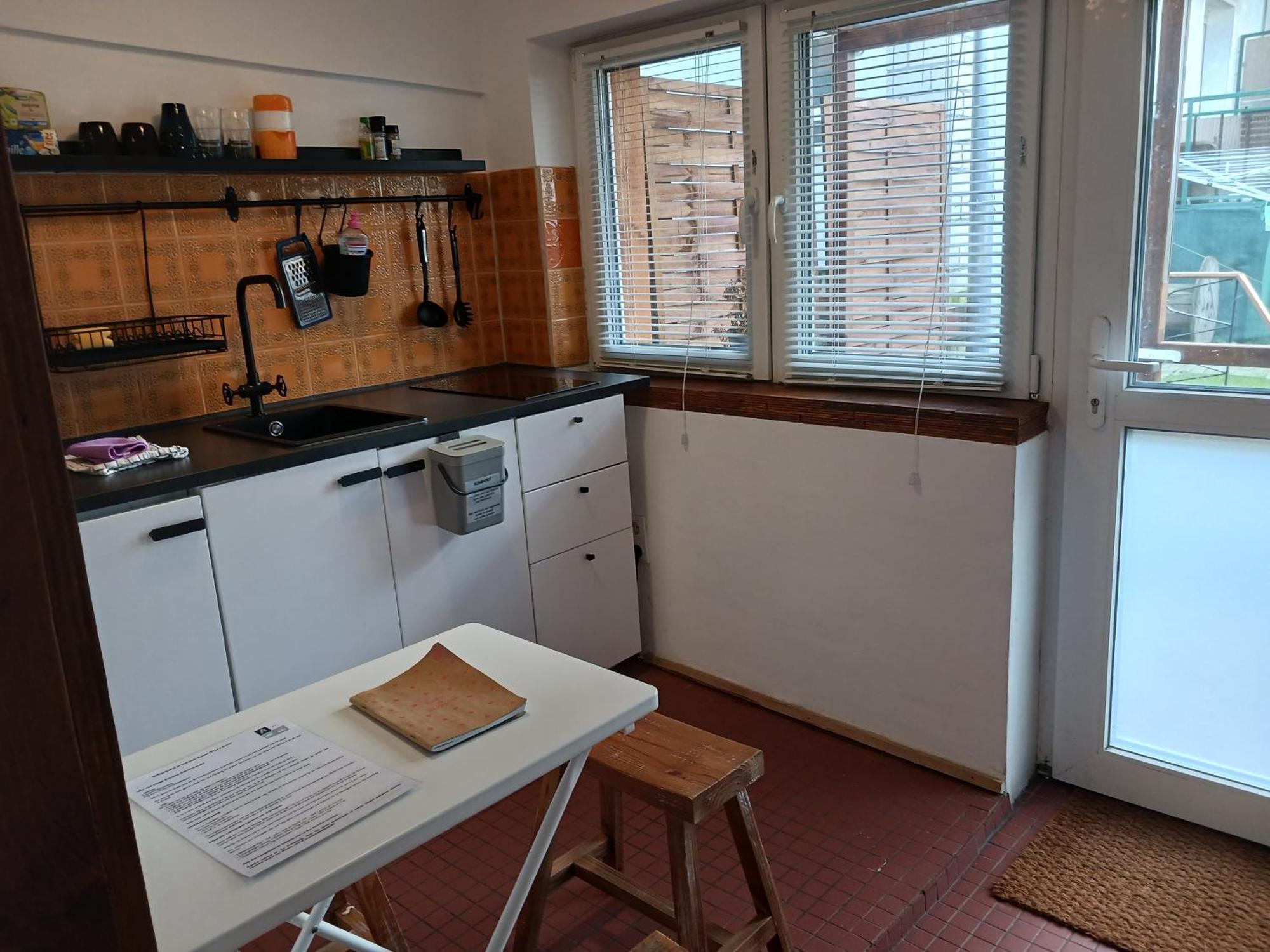 Squat Deluxe Berlin, The Guest house *